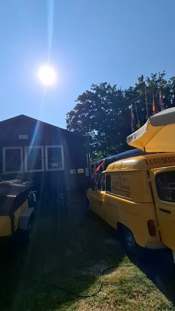 Vanavond ben ik op deze prachtige locatie bij de openwater zwemvereniging in Maastricht💛
Kom gerust langs genieten van het zonnetje en een heerlijk (ijs)koffie!☕️